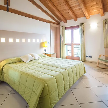Tenuta Aganis ホテル パラッツォーロ・デッロ・ステッラ