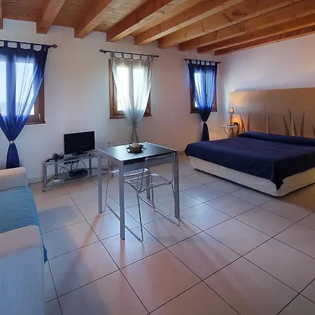 Hotel Tenuta Aganis 3*