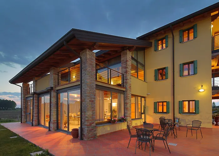 Hotel Tenuta Aganis 3*